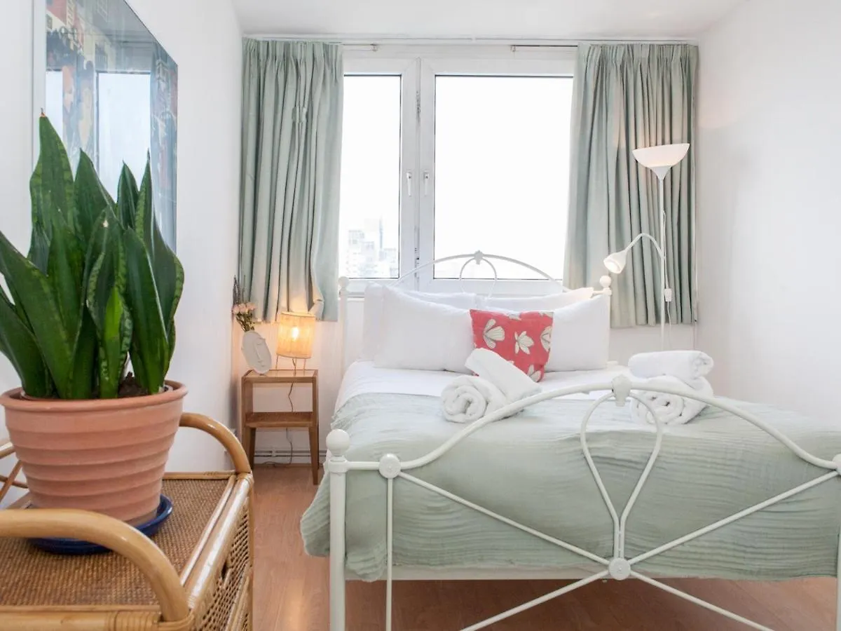 Pass The Keys Spacious 2Bedroom Flat With Views In London Bridge 0*,  United Kingdom