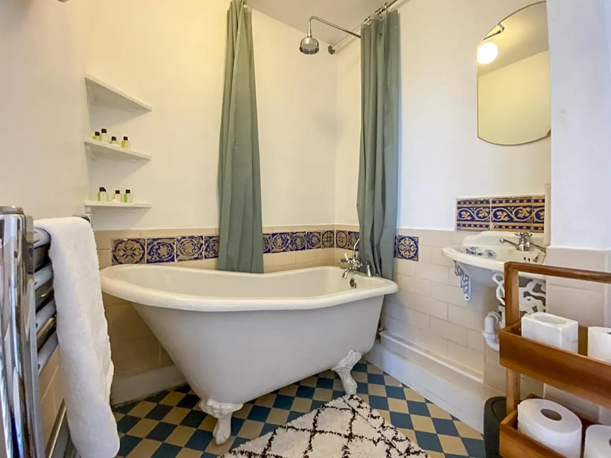 Apartment Pass The Keys Spacious 2Bedroom Flat With Views In London Bridge United Kingdom