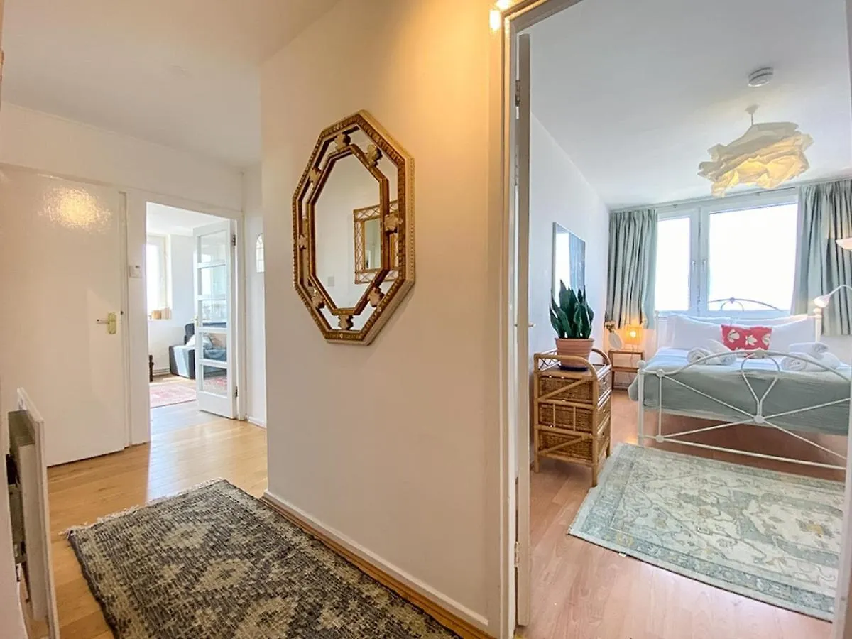 Pass The Keys Spacious 2Bedroom Flat With Views In London Bridge United Kingdom