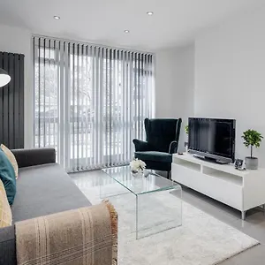  Apartment Luxury Chic Near Canary Wharf, Excel, O2 & Stratford United Kingdom