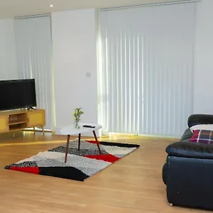 1 Bed Luxury Comfortable Apt London