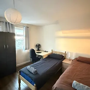 Upton Park - House London