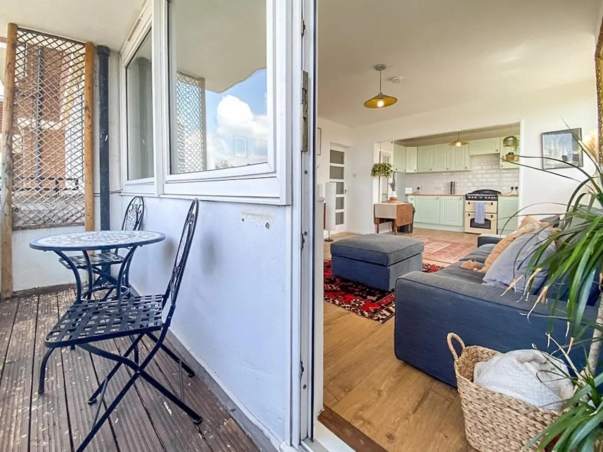 Pass The Keys Spacious 2Bedroom Flat With Views In London Bridge Apartment