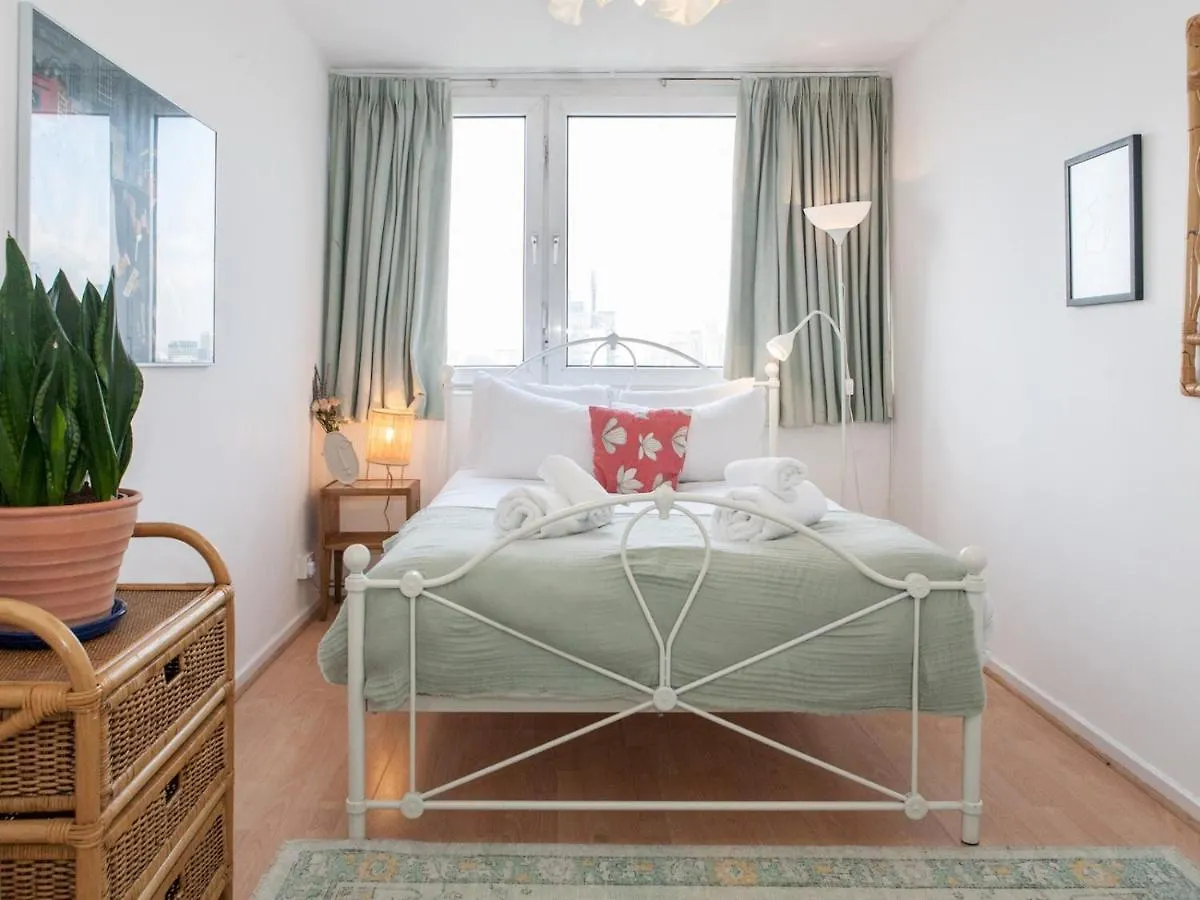 Pass The Keys Spacious 2Bedroom Flat With Views In London Bridge